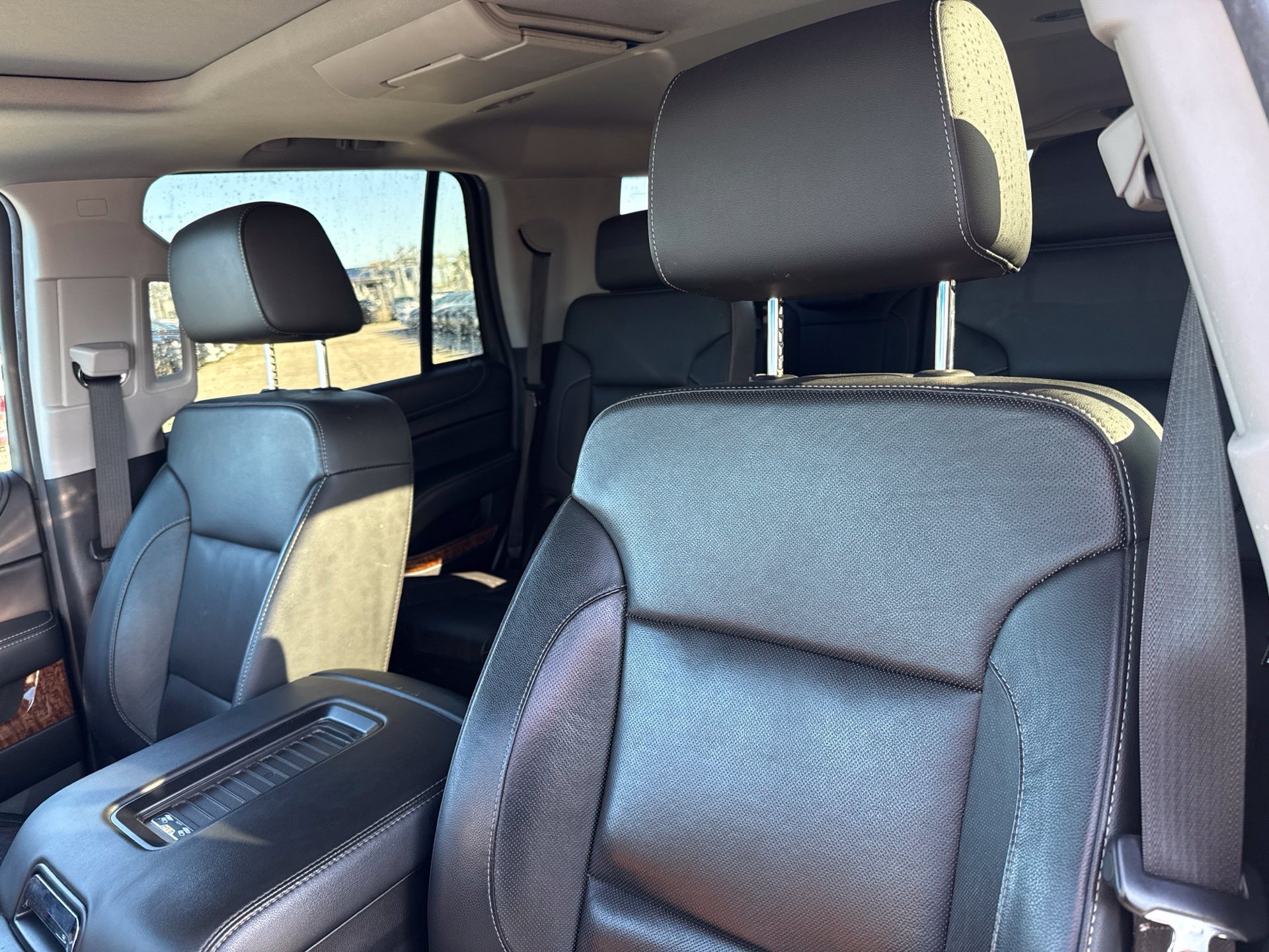 Used 2018 Chevrolet Tahoe Premier AWD/4WD image 11