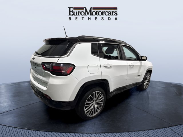 Used 2022 Jeep Compass Limited w/ Elite Group AWD/4WD image 5