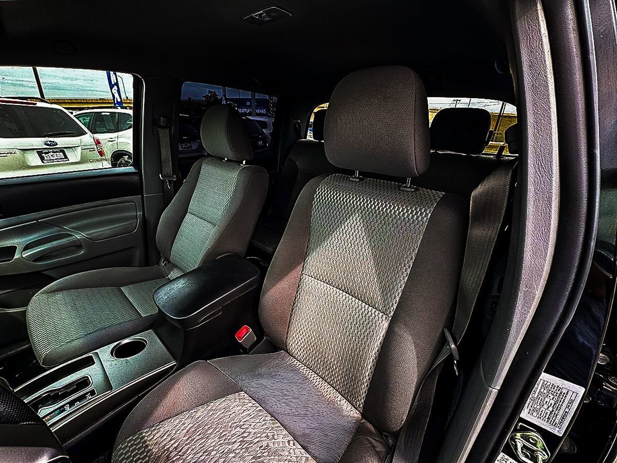 Used 2015 Toyota Tacoma 4x4 Double Cab image 12