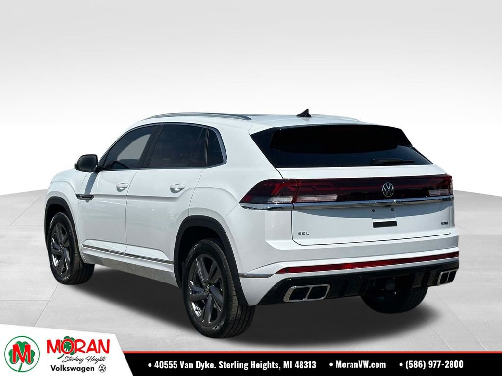 Certified 2024 Volkswagen Atlas Cross Sport SEL R-Line AWD/4WD image 3