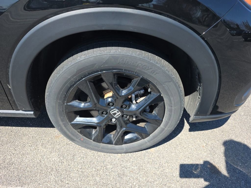 Used 2025 Honda HR-V Sport image 9