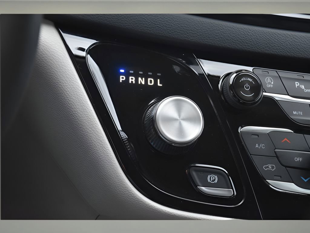 Used 2024 Chrysler Pacifica Touring-L image 36