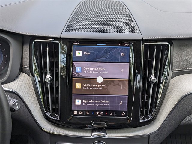 New 2025 Volvo XC60 B5 Ultra w/ Climate Package image 19