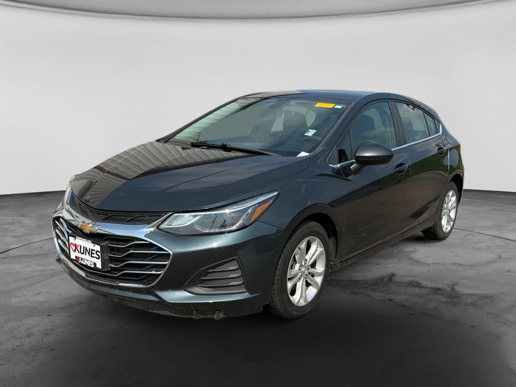 Used 2019 Chevrolet Cruze LT w/ LT True North Edition FWD image 3