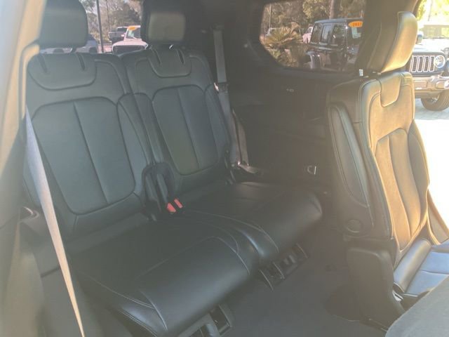 Used 2024 Jeep Grand Cherokee L Limited image 26