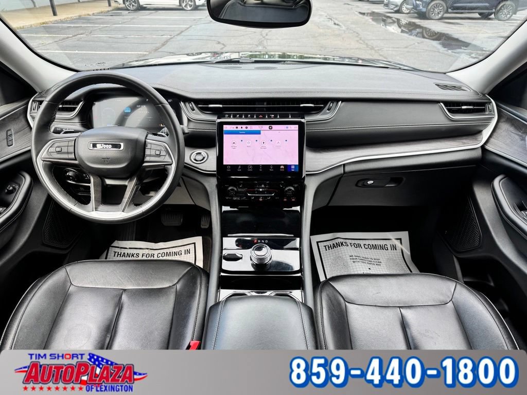 Used 2023 Jeep Grand Cherokee Limited AWD/4WD image 30