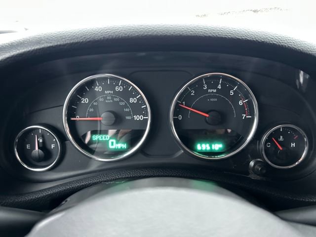 Used 2015 Jeep Wrangler Sport w/ Connectivity Group image 18