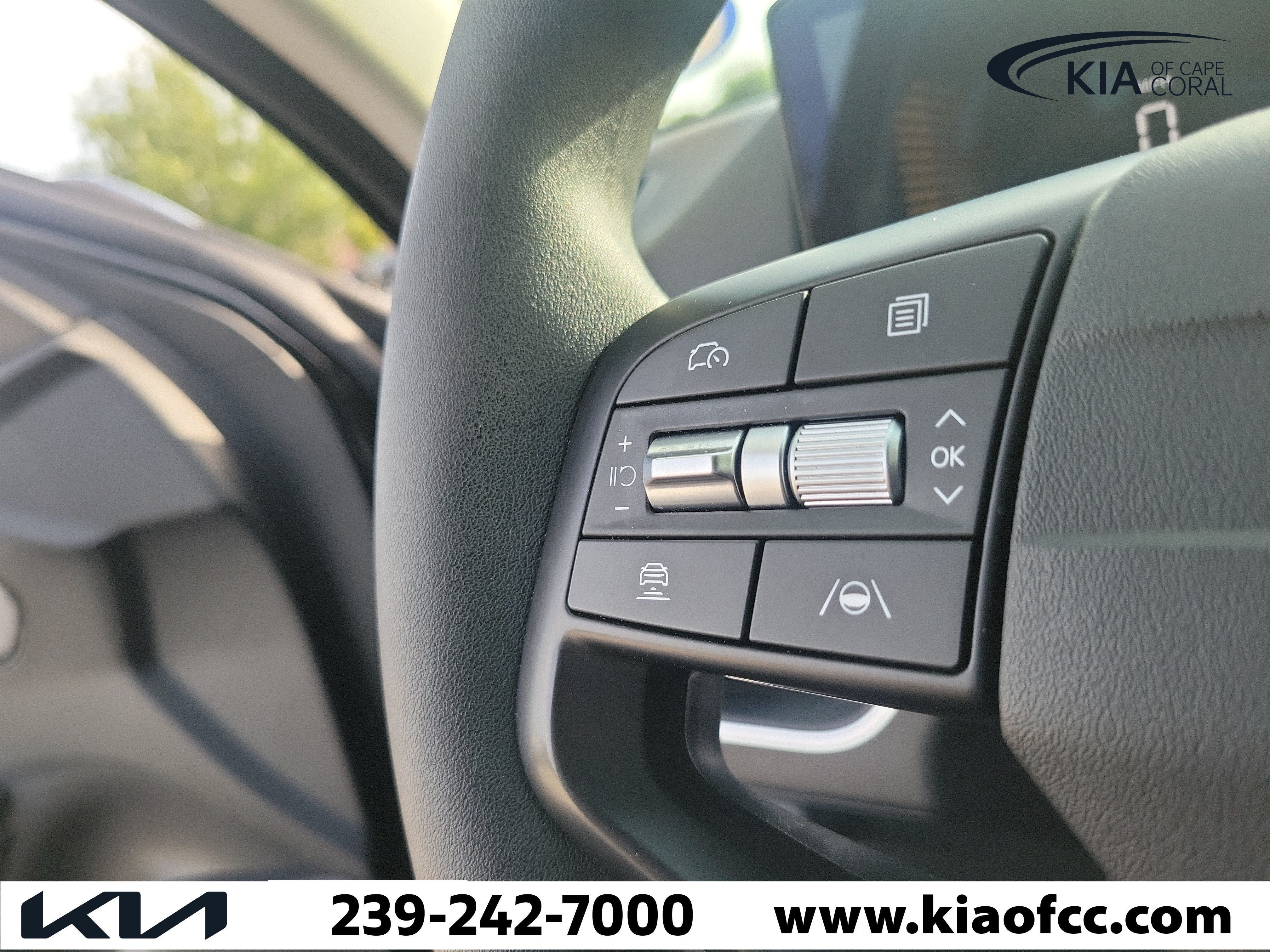 Used 2025 Kia K4 FWD image 29