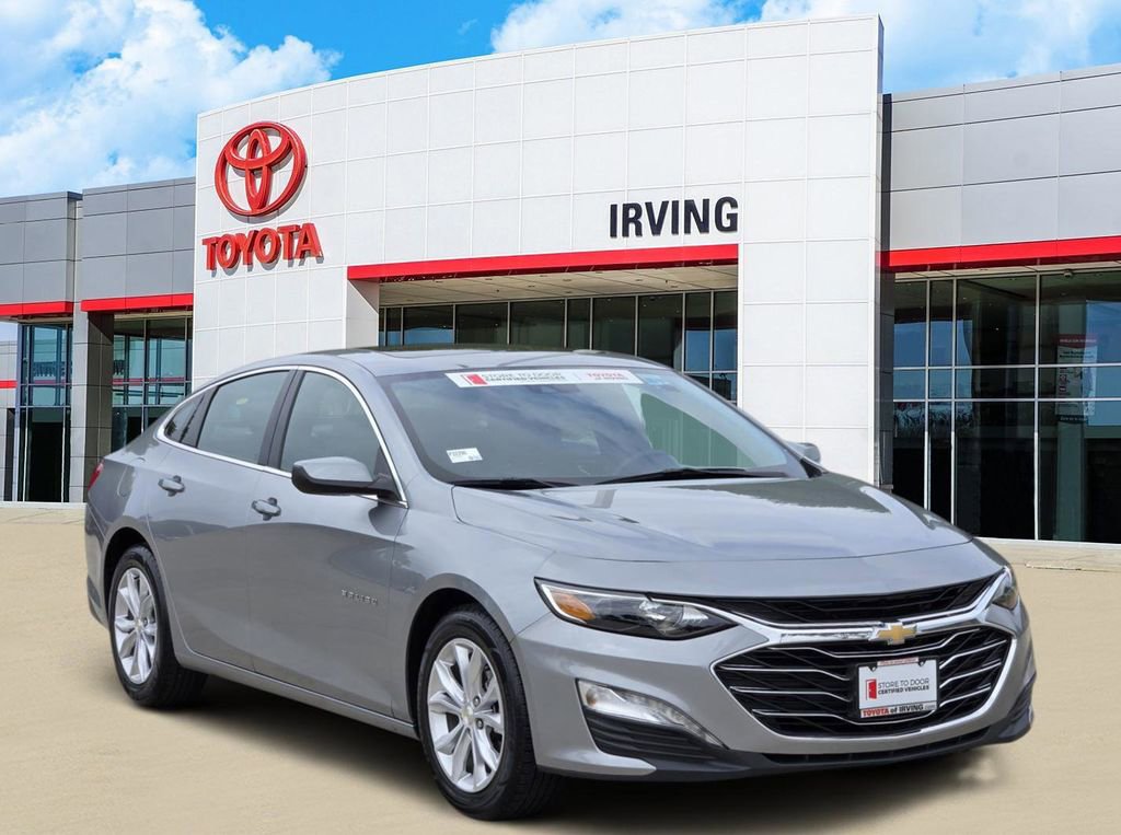 Used 2024 Chevrolet Malibu LT FWD image 2