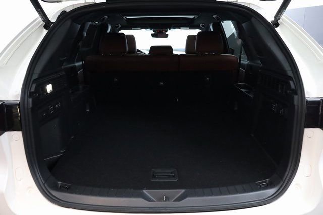 Used 2025 MAZDA CX-70 Plug-In Hybrid w/ Premium Plus image 29