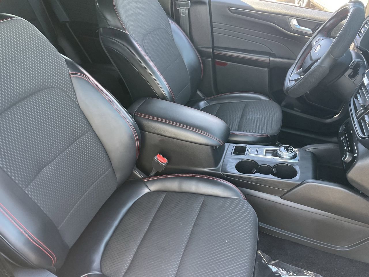 Used 2023 Ford Escape ST-Line w/ Tech Pack #1 FWD image 11