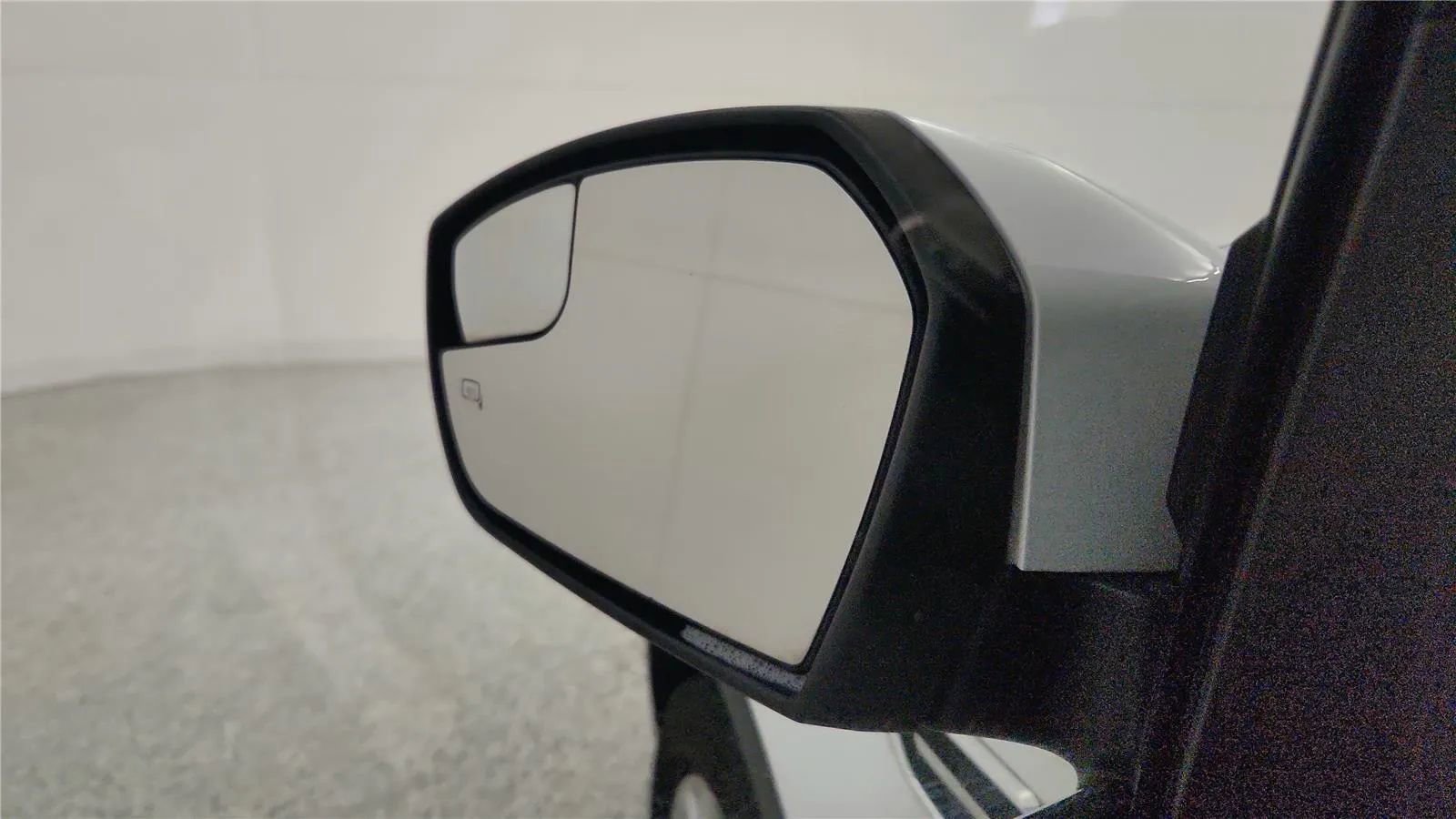 Used 2018 Ford Escape SE image 23