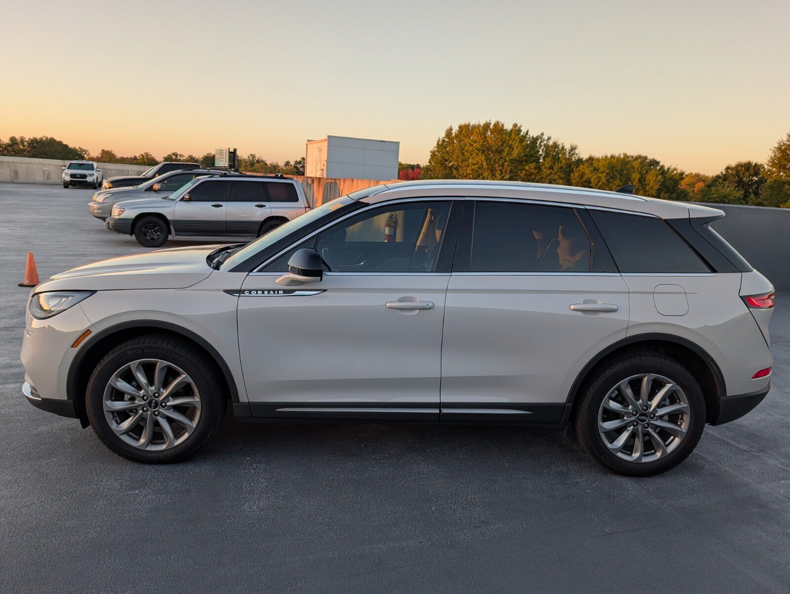 Used 2022 Lincoln Corsair FWD w/ Premium Package image 2