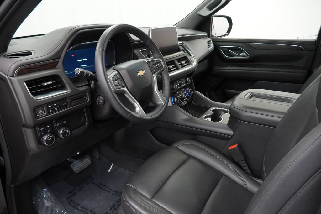Used 2022 Chevrolet Tahoe LT w/ Luxury Package AWD/4WD image 10
