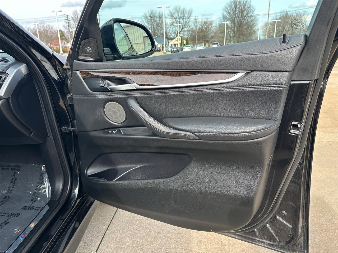 Used 2016 BMW X6 M50i AWD/4WD image 23