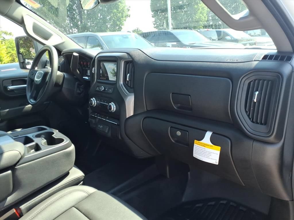 Used 2026 GMC Sierra 2500 Pro AWD/4WD image 16