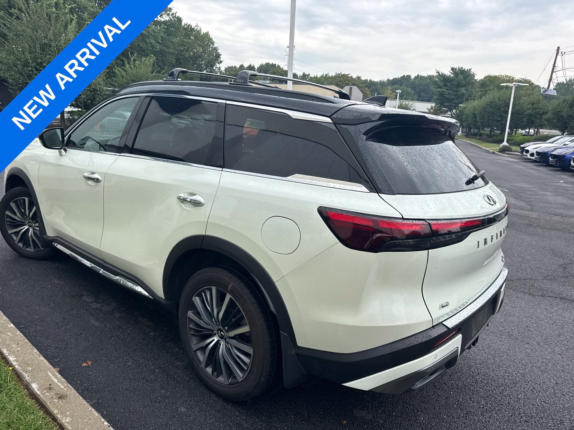 Used 2023 INFINITI QX60 Autograph w/ Cargo Package AWD/4WD image 4