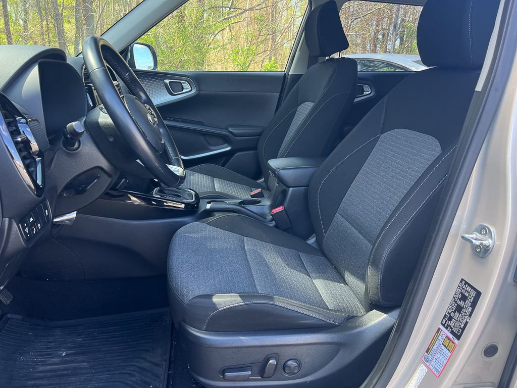 Used 2020 Kia Soul EX image 13