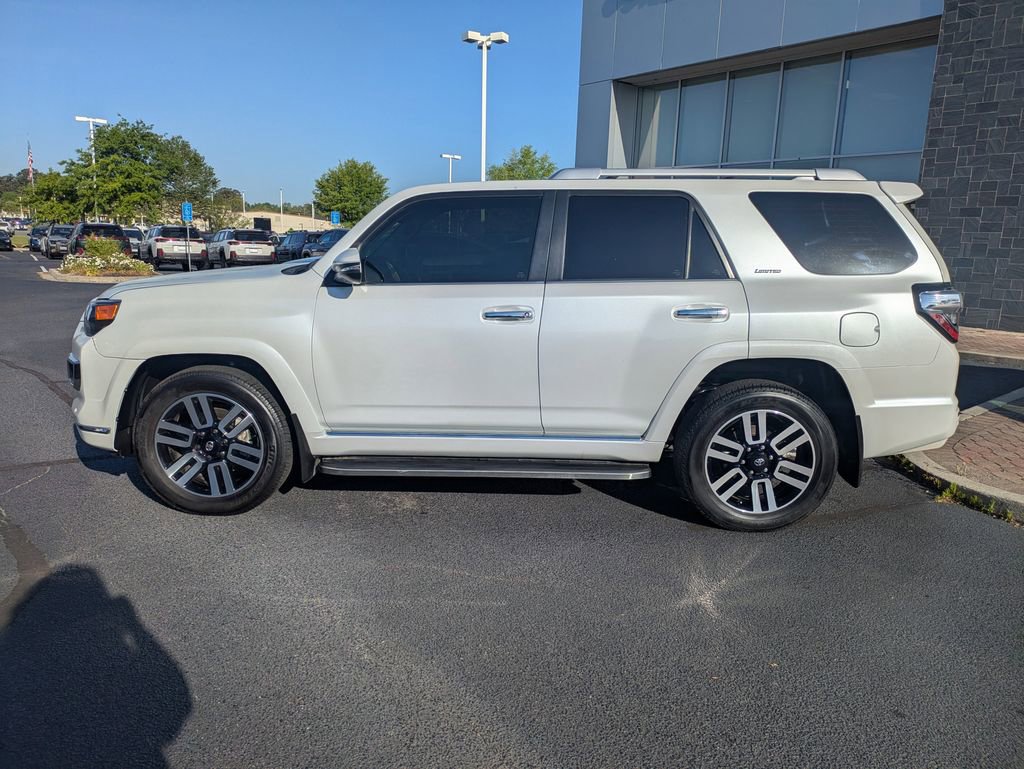 Used 2024 Toyota 4Runner Limited AWD/4WD image 8