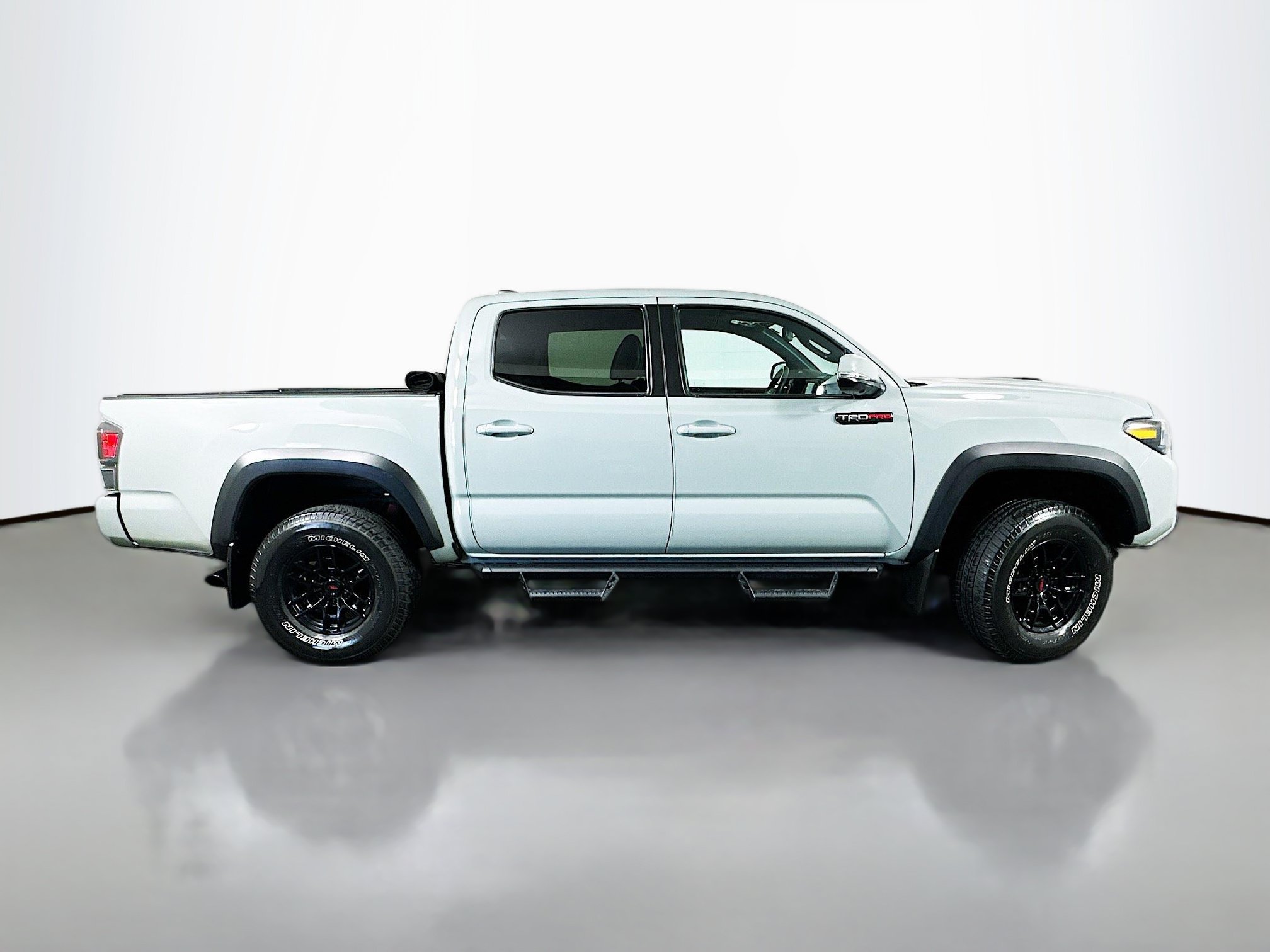 Used 2021 Toyota Tacoma TRD Pro AWD/4WD image 8
