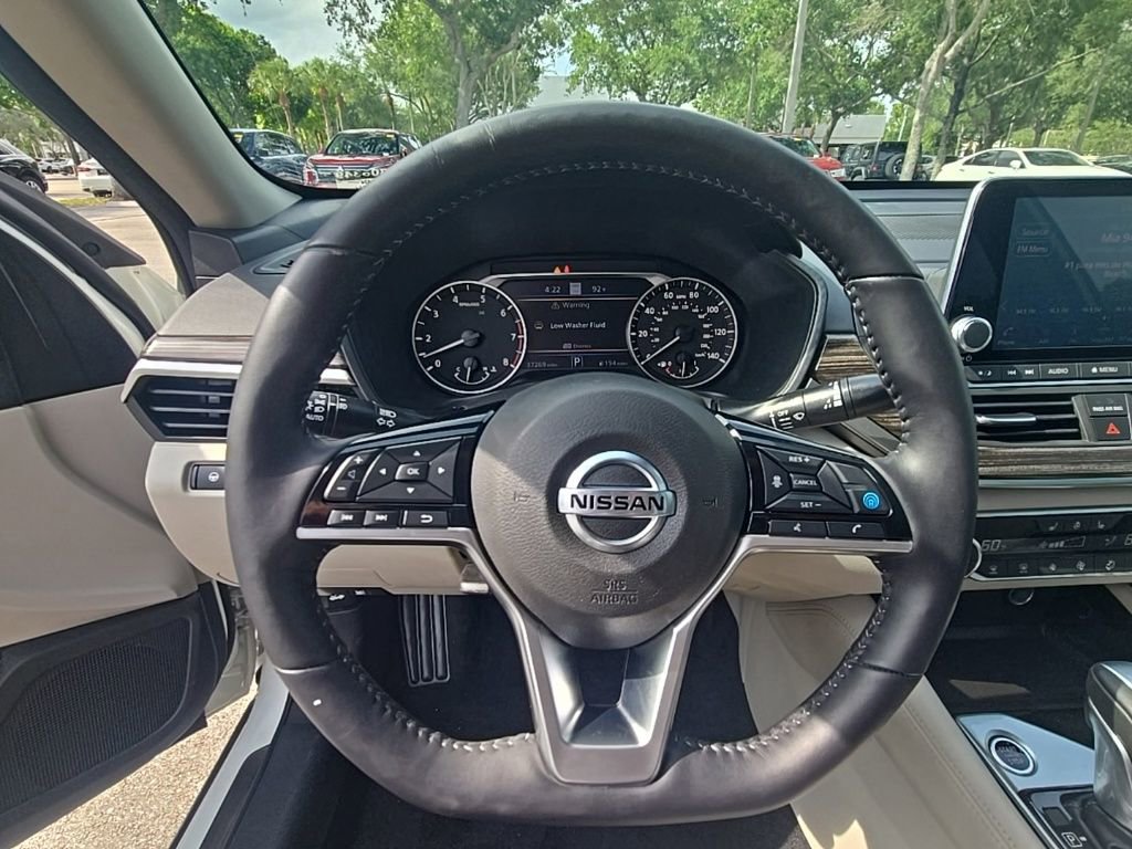 Used 2020 Nissan Altima 2.5 SL FWD image 17