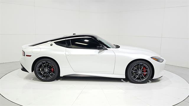 Certified 2024 Nissan Z Performance w/ Floor Mat Package RWD image 9