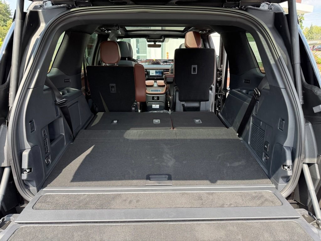 New 2027 Lincoln Navigator Reserve AWD/4WD image 28