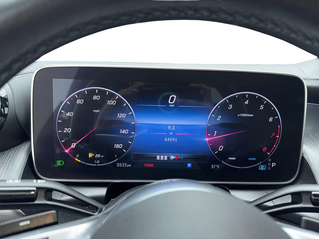 Used 2024 Mercedes-Benz GLC 300 4MATIC image 25