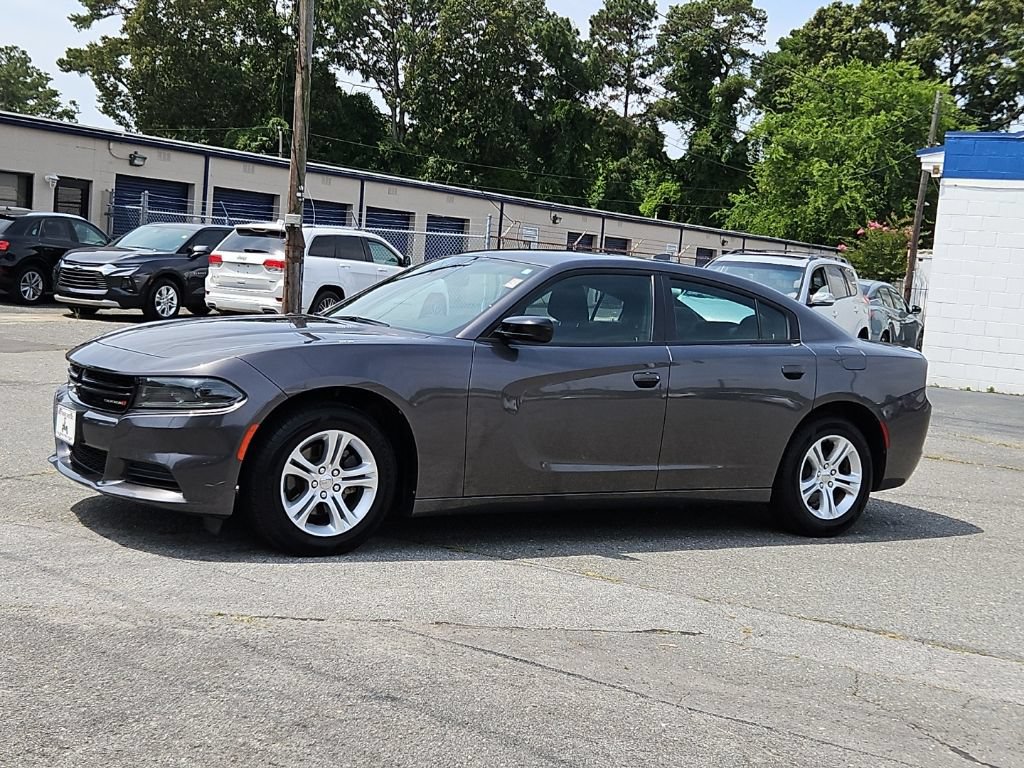 Used 2023 Dodge Charger SXT RWD image 3
