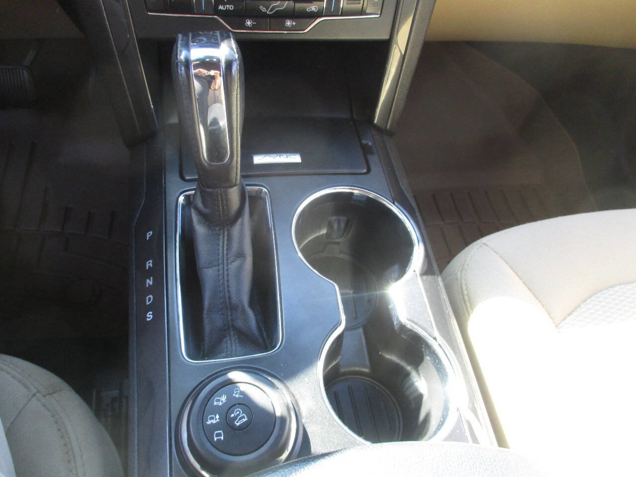 Used 2017 Ford Explorer XLT w/ Equipment Group 201A image 31