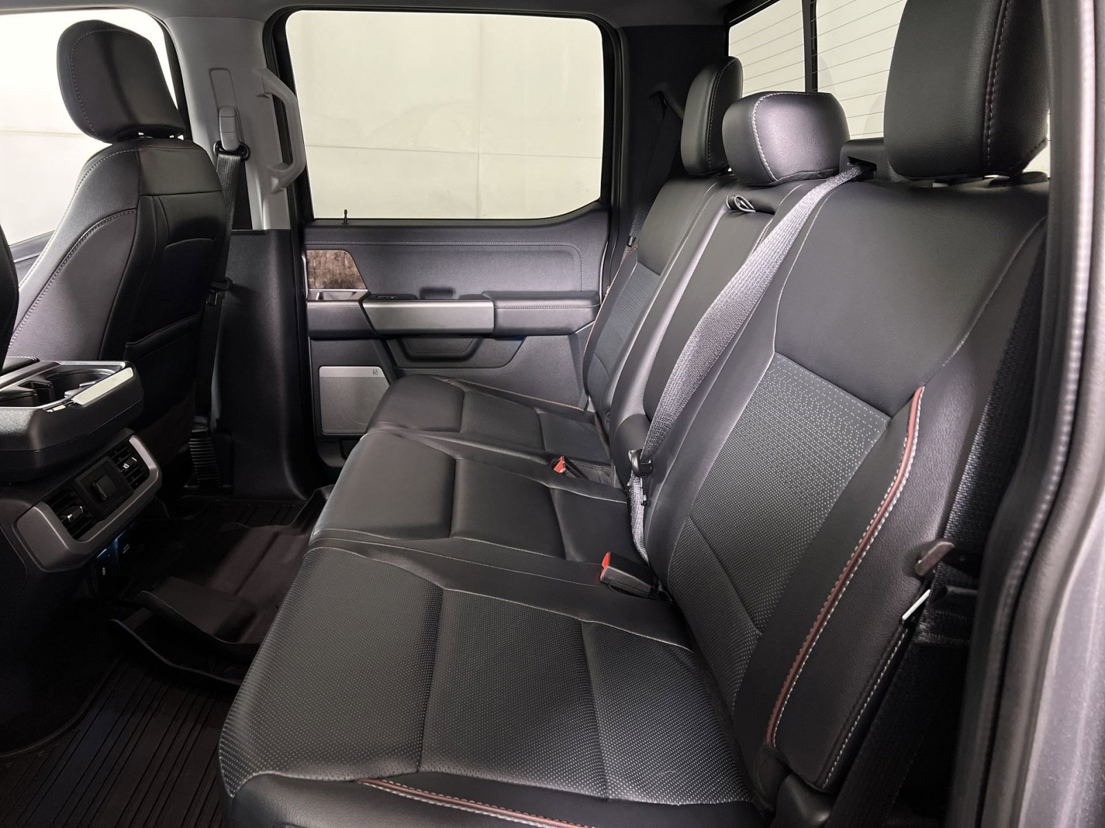 Used 2023 Ford F150 Lariat w/ FX4 Off-Road Package image 24