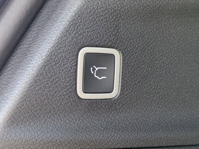 New 2026 Chrysler Pacifica Limited image 15