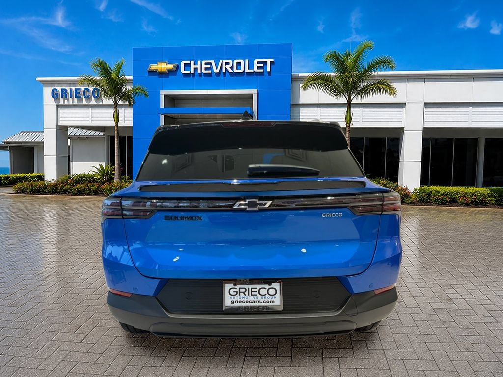 New 2026 Chevrolet Equinox EV LT w/ LPO, Blackout Package FWD image 4