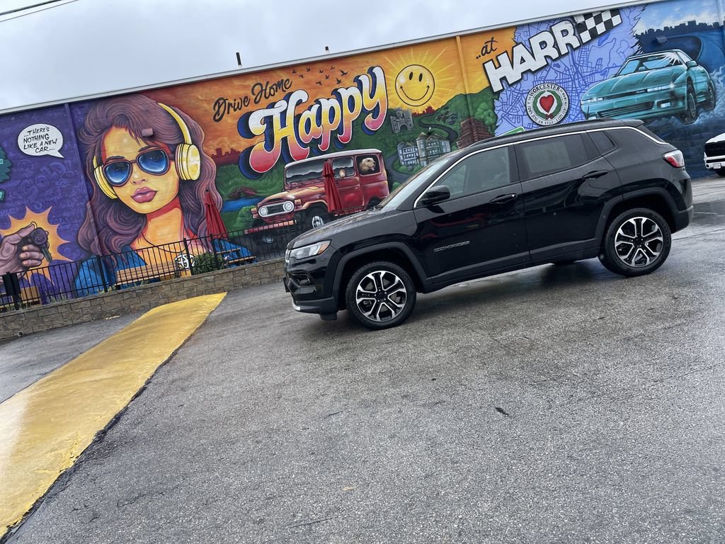 Used 2024 Jeep Compass Limited w/ Sun and Sound Group AWD/4WD image 2