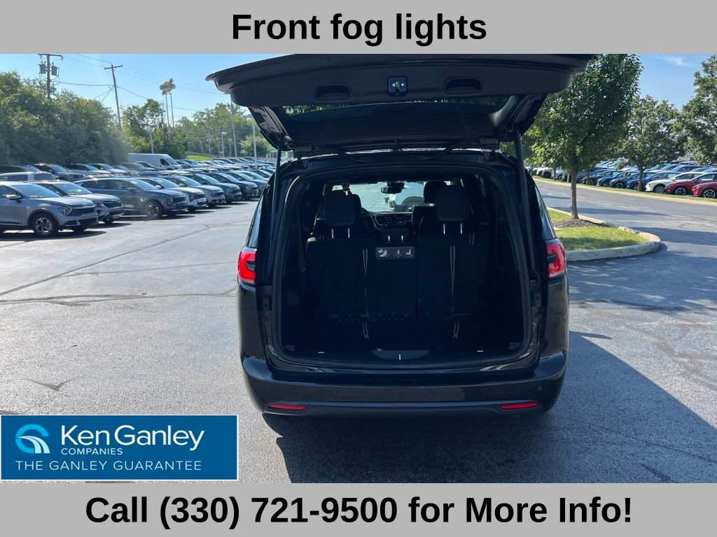 Used 2021 Chrysler Pacifica Touring-L w/ S Appearance Package FWD image 47
