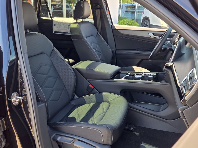 New 2026 Volkswagen Atlas Cross Sport SE FWD image 17
