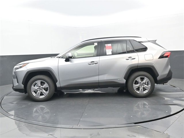 New 2025 Toyota RAV4 XLE image 21
