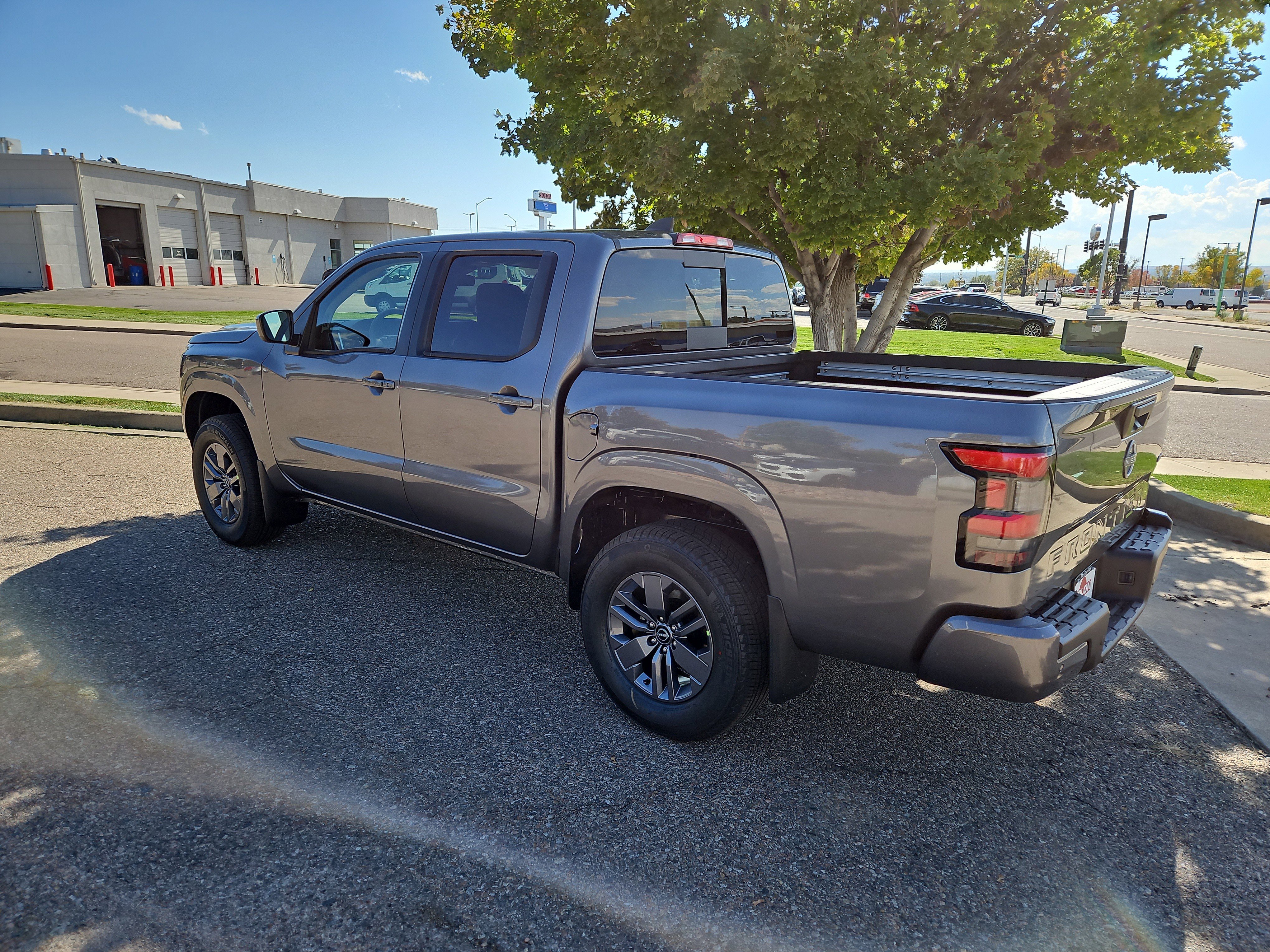 New 2026 Nissan Frontier SV image 6