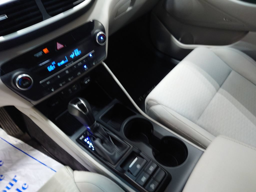 Used 2020 Hyundai Tucson Sport w/ Cargo Package AWD/4WD image 24