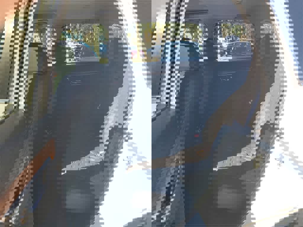 Used 2020 Honda CR-V Touring image 12