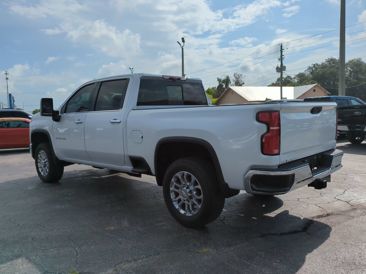 Used 2024 Chevrolet Silverado 2500 LTZ w/ LTZ Plus Package AWD/4WD image 6