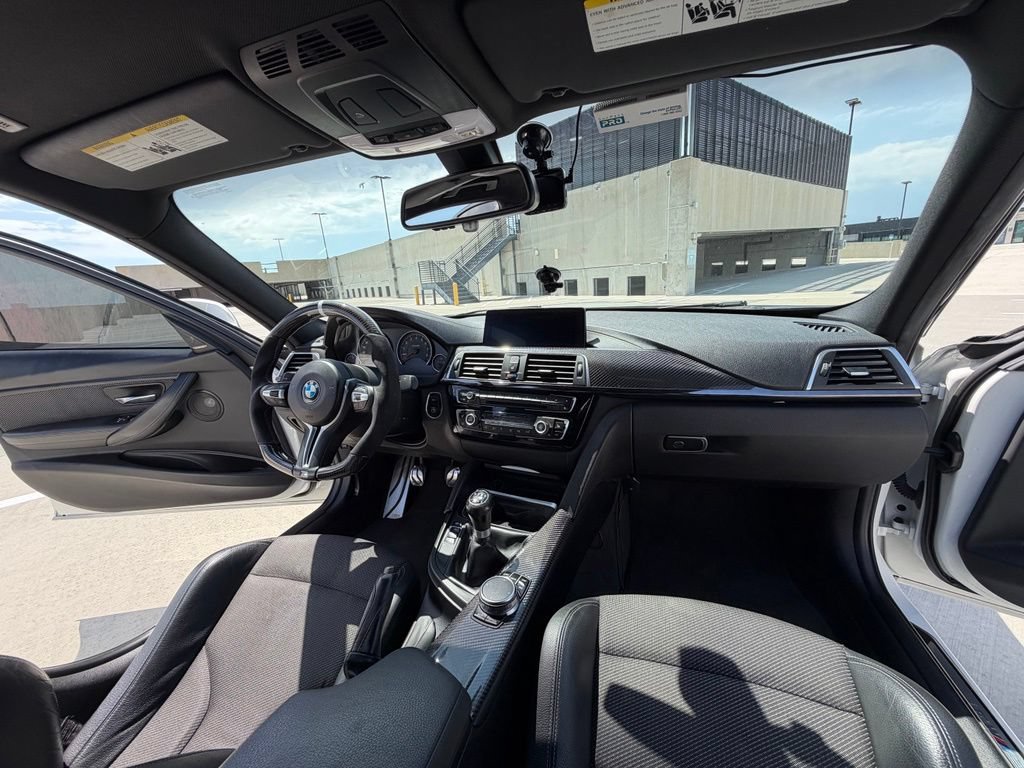 Used 2018 BMW M3 RWD image 29