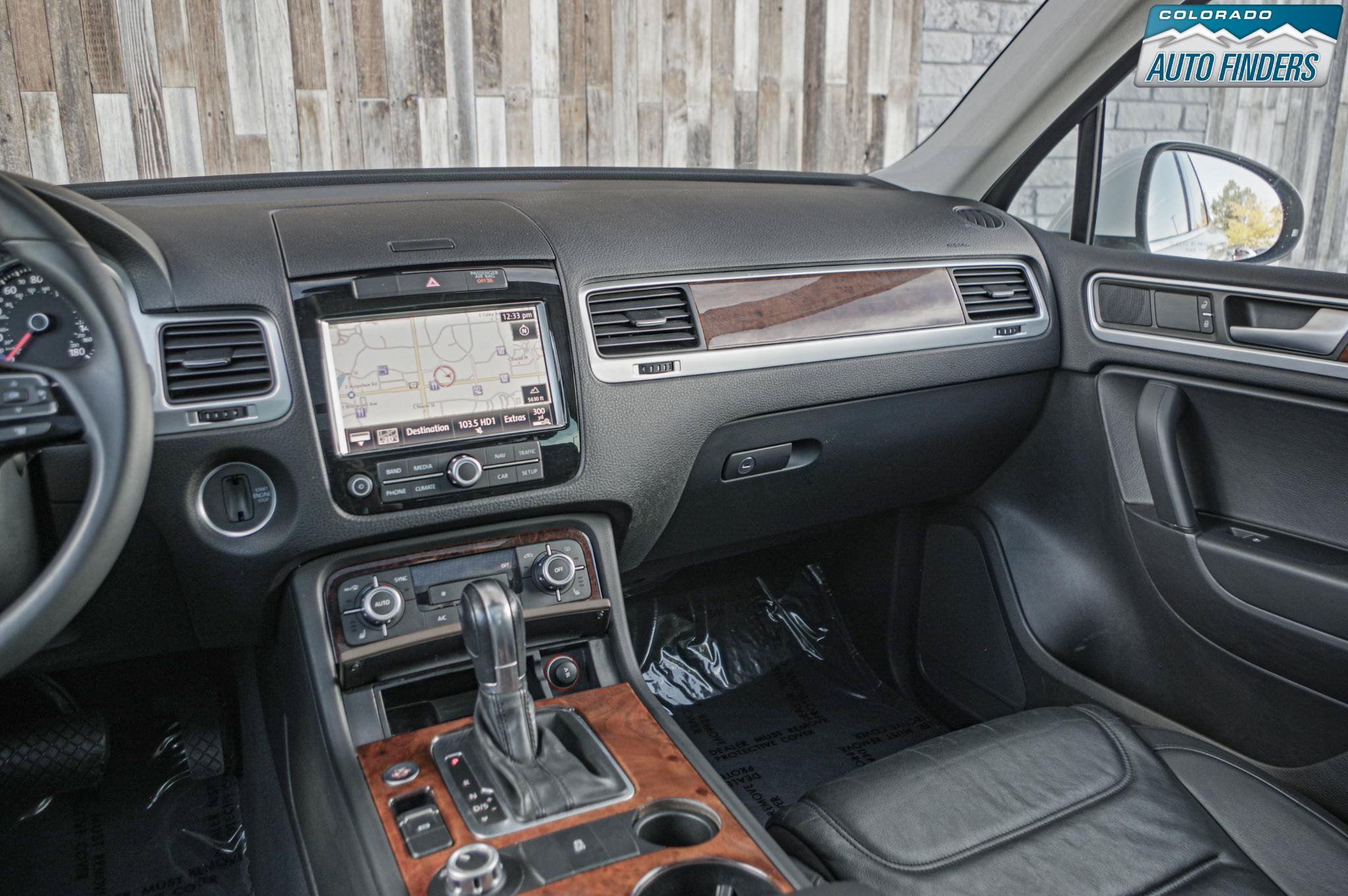 Used 2014 Volkswagen Touareg VR6 AWD/4WD image 18