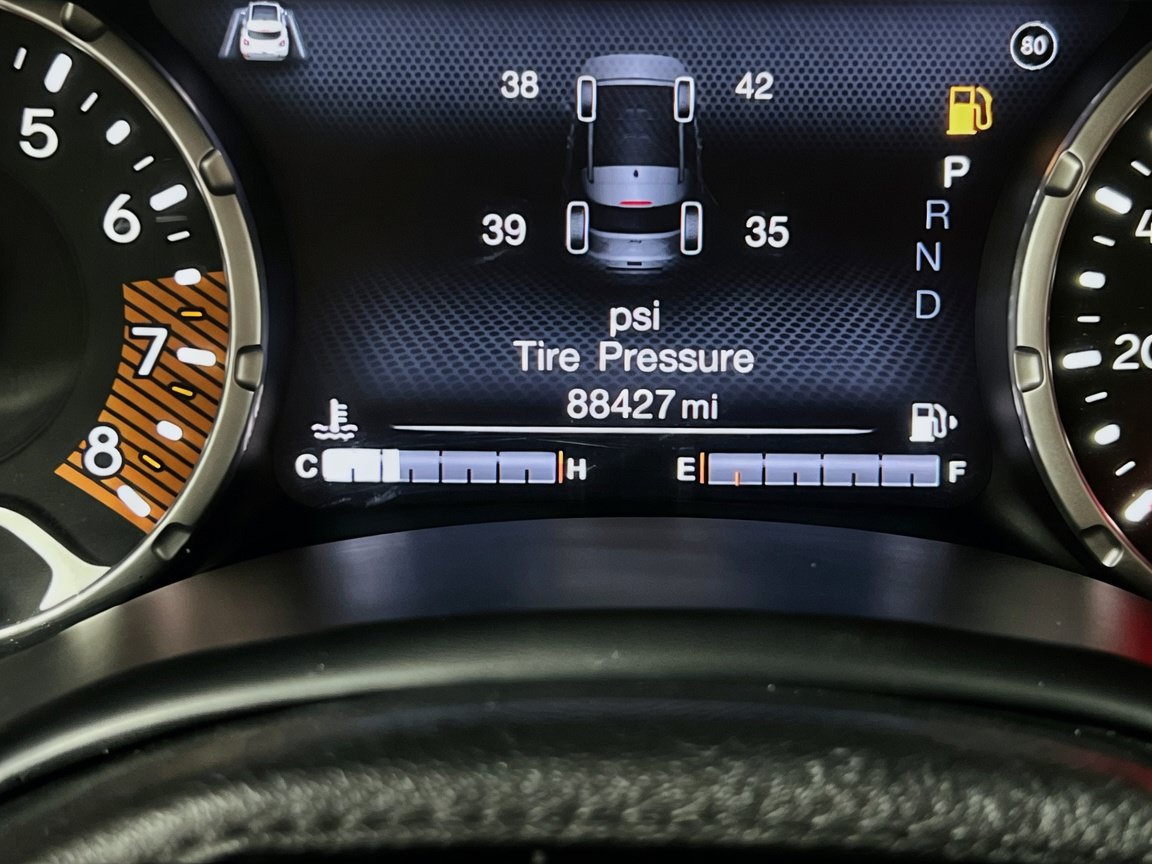 Used 2021 Jeep Renegade Latitude FWD image 8
