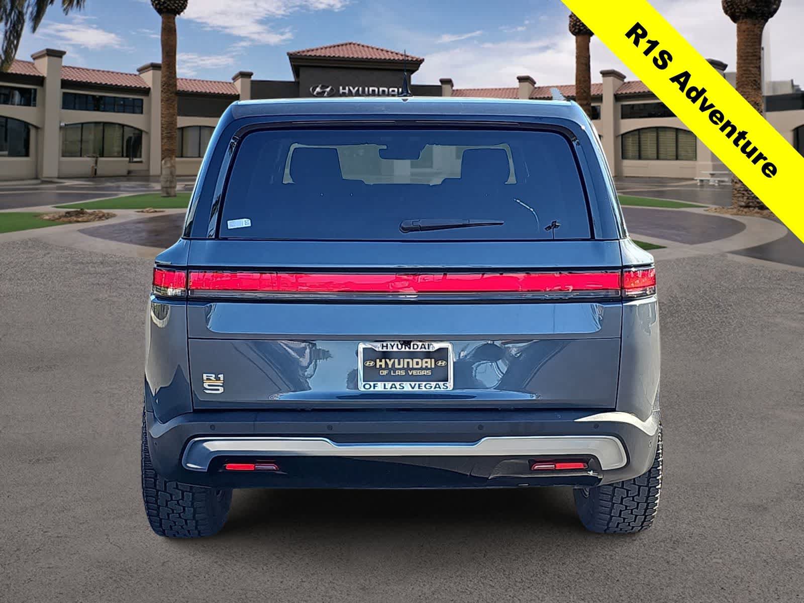 Used 2024 Rivian R1S Adventure AWD/4WD image 7