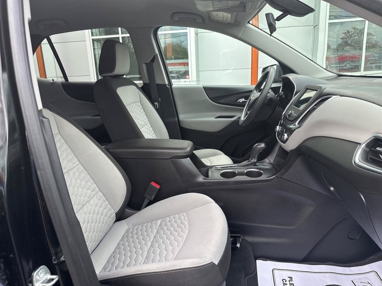 Used 2019 Chevrolet Equinox LT FWD image 19