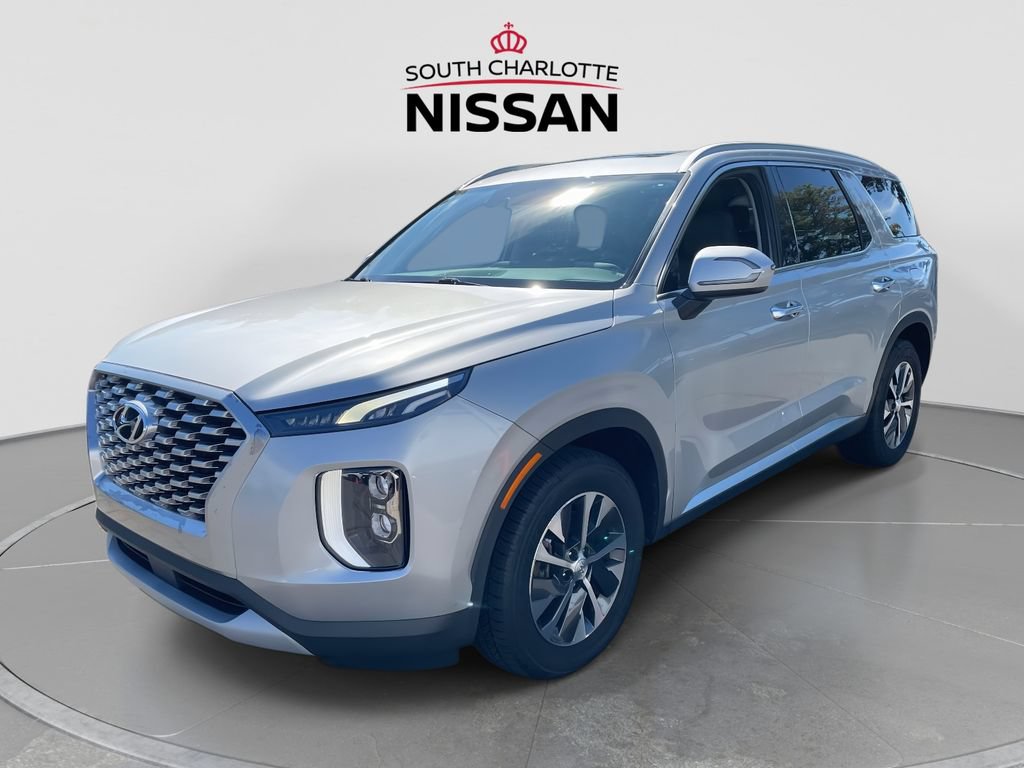 Used 2022 Hyundai Palisade SEL FWD image 3