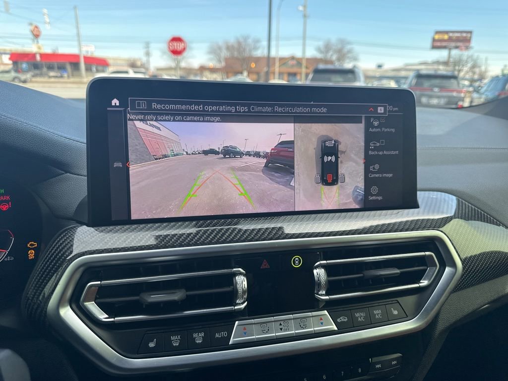 Used 2024 BMW X4 M40i w/ Premium Package image 17