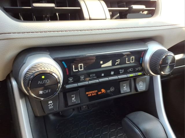 Used 2022 Toyota RAV4 XLE w/ Convenience Package AWD/4WD image 21