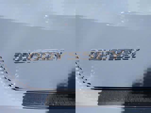 New 2026 Honda Odyssey Touring image 7